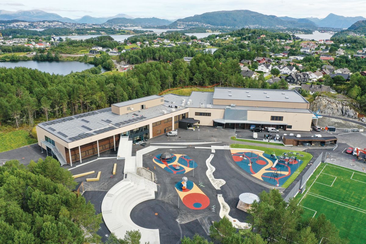 Skole